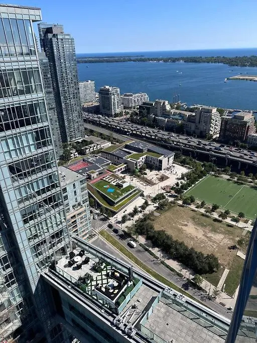Sky Living Awesome Lake And City View Toronto 0*,