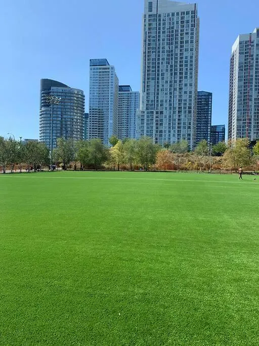 Sky Living Awesome Lake And City View Toronto Canada