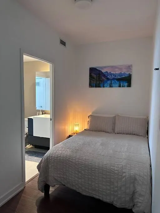 Apartment Sky Living Awesome Lake And City View Toronto Canada