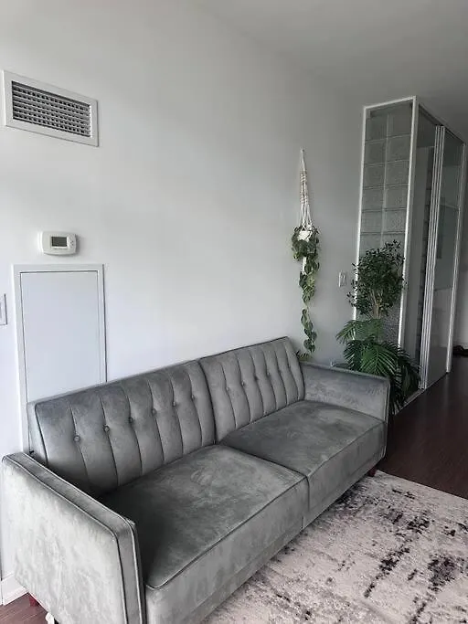 Sky Living Awesome Lake And City View Toronto Apartment