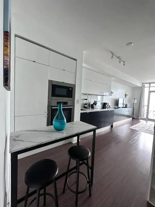 Apartment Sky Living Awesome Lake And City View Toronto