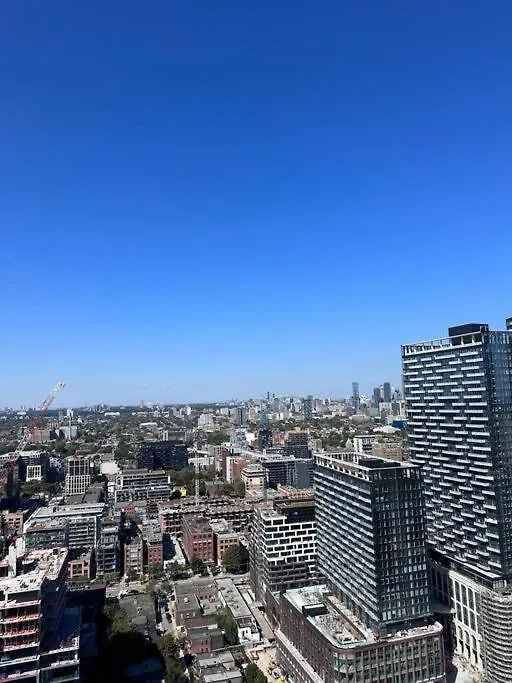 Sky Living Awesome Lake And City View Toronto