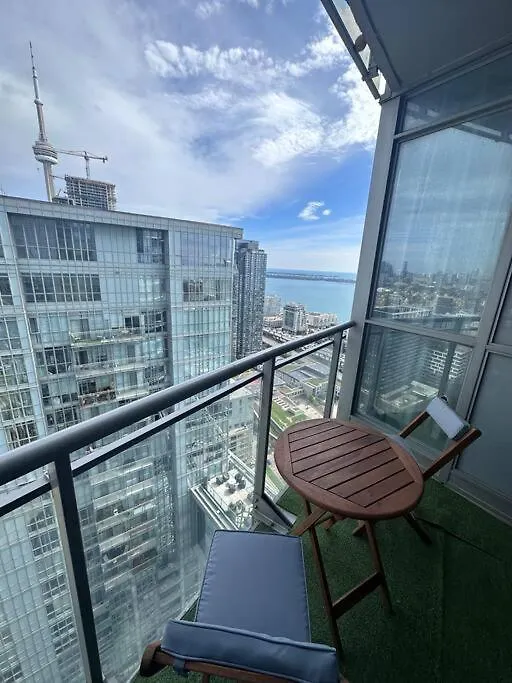 Sky Living Awesome Lake And City View Toronto 0*,  Canada