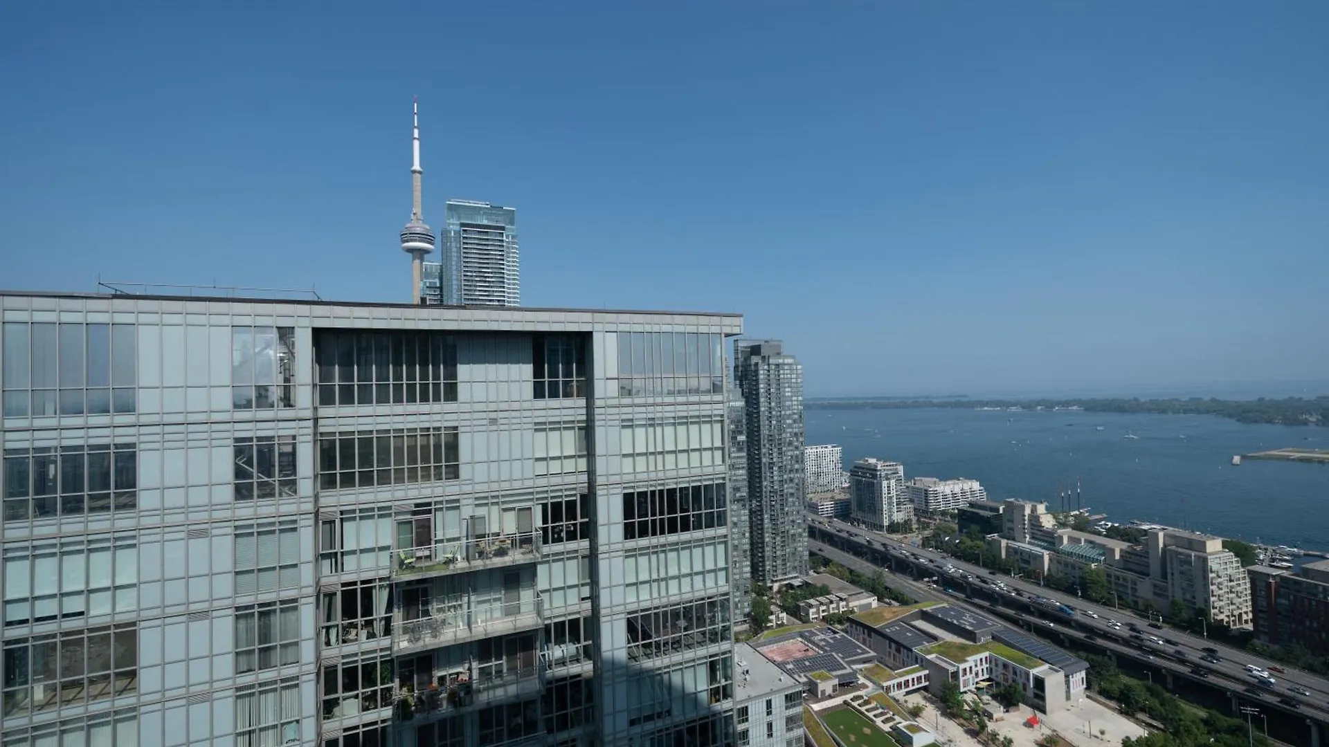 Apartment Sky Living Awesome Lake And City View Toronto Canada